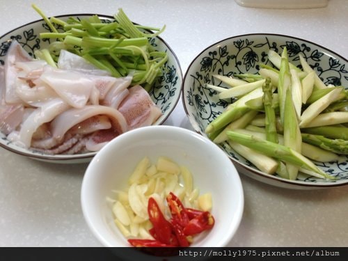 蘆筍炒花枝