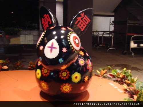 2011年10月14日信義區新光三越街景
