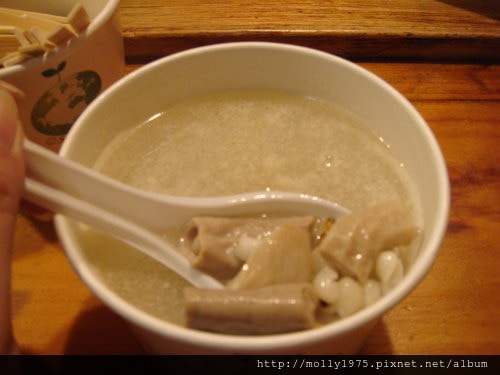 2011年10月14日信義威秀二樓美食街~九層炊