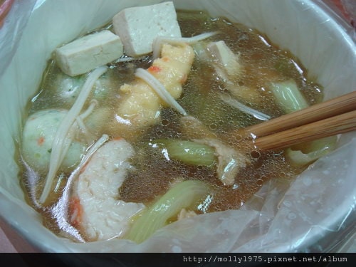 士林夜市~咕咕雞~素食臭豆腐鍋