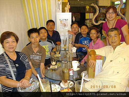 2011年8月8日父親節慶祝日多寶北海到千層蛋糕下午茶