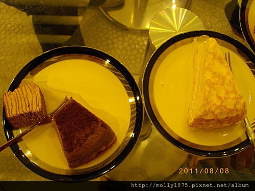 2011年8月8日父親節慶祝日多寶北海到千層蛋糕下午茶