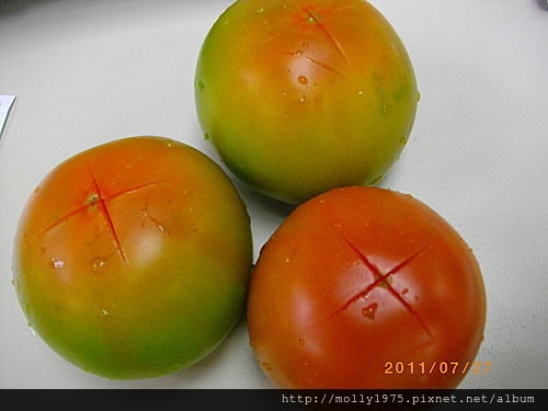 2011年7月27日製作剝皮蜜蕃茄