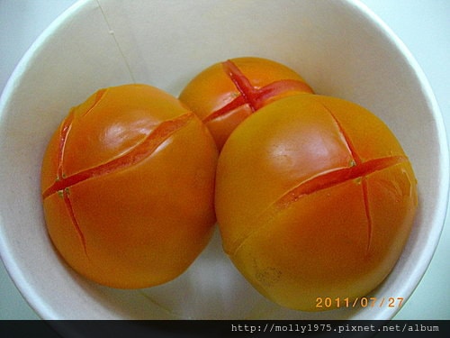 2011年7月27日製作剝皮蜜蕃茄