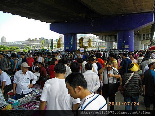 2011年7月24日三重重新橋跳蚤市場