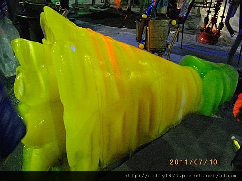 2011年7月10日兼差保母負18度南北極地展覽會