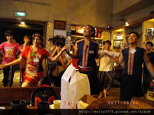 2011年6月4日八里芭達桑原住民餐廳