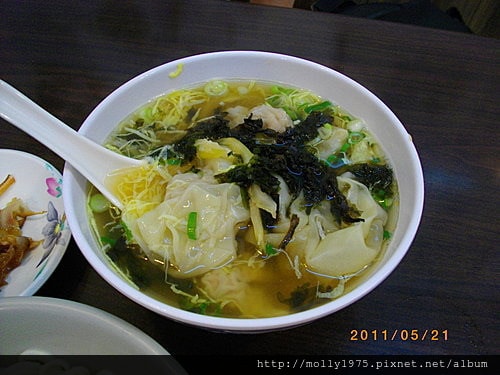 2011年5月21日林森北路及南京東路口溫州大餛飩