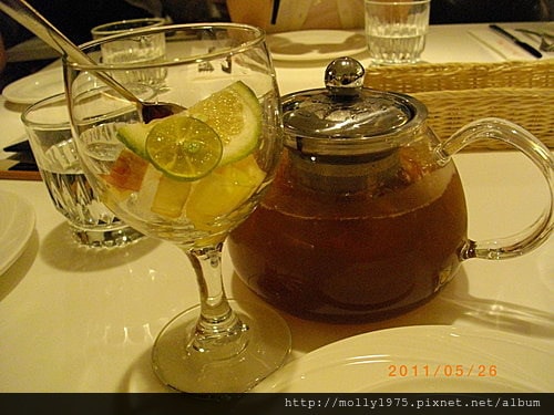 2011年5月26日東區名媛最愛的蜜糖吐司dazzling cafe