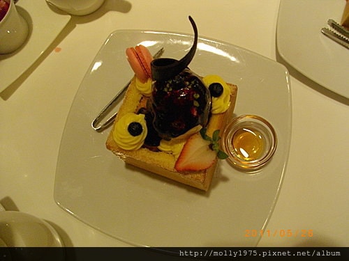 2011年5月26日東區名媛最愛的蜜糖吐司dazzling cafe