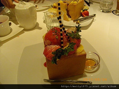 2011年5月26日東區名媛最愛的蜜糖吐司dazzling cafe