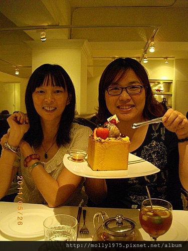 2011年5月26日東區名媛最愛的蜜糖吐司dazzling cafe