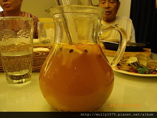 2011年05月05日-提前慶祝母親節-skylark加州風洋食館