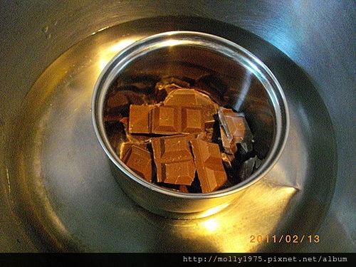 2011年2月13日自製巧克力草莓
