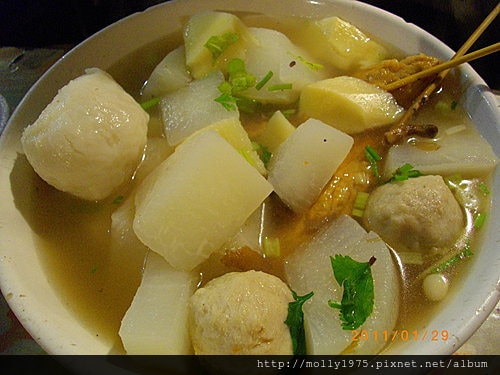 2011年01月29日台中逢甲夜市-黑輪店