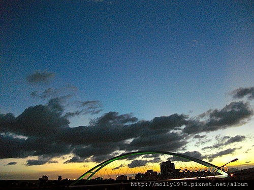 2009年7月-夜騎彩虹河濱公園-麥帥二橋