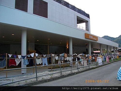 2009年五月內湖捷運站特殊景象