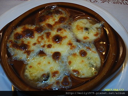 新莊某牛排館