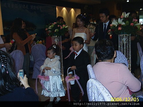 表弟結婚