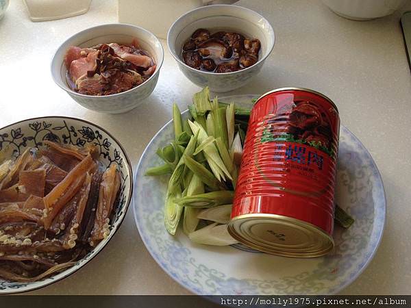 【年菜】魷魚螺肉蒜湯